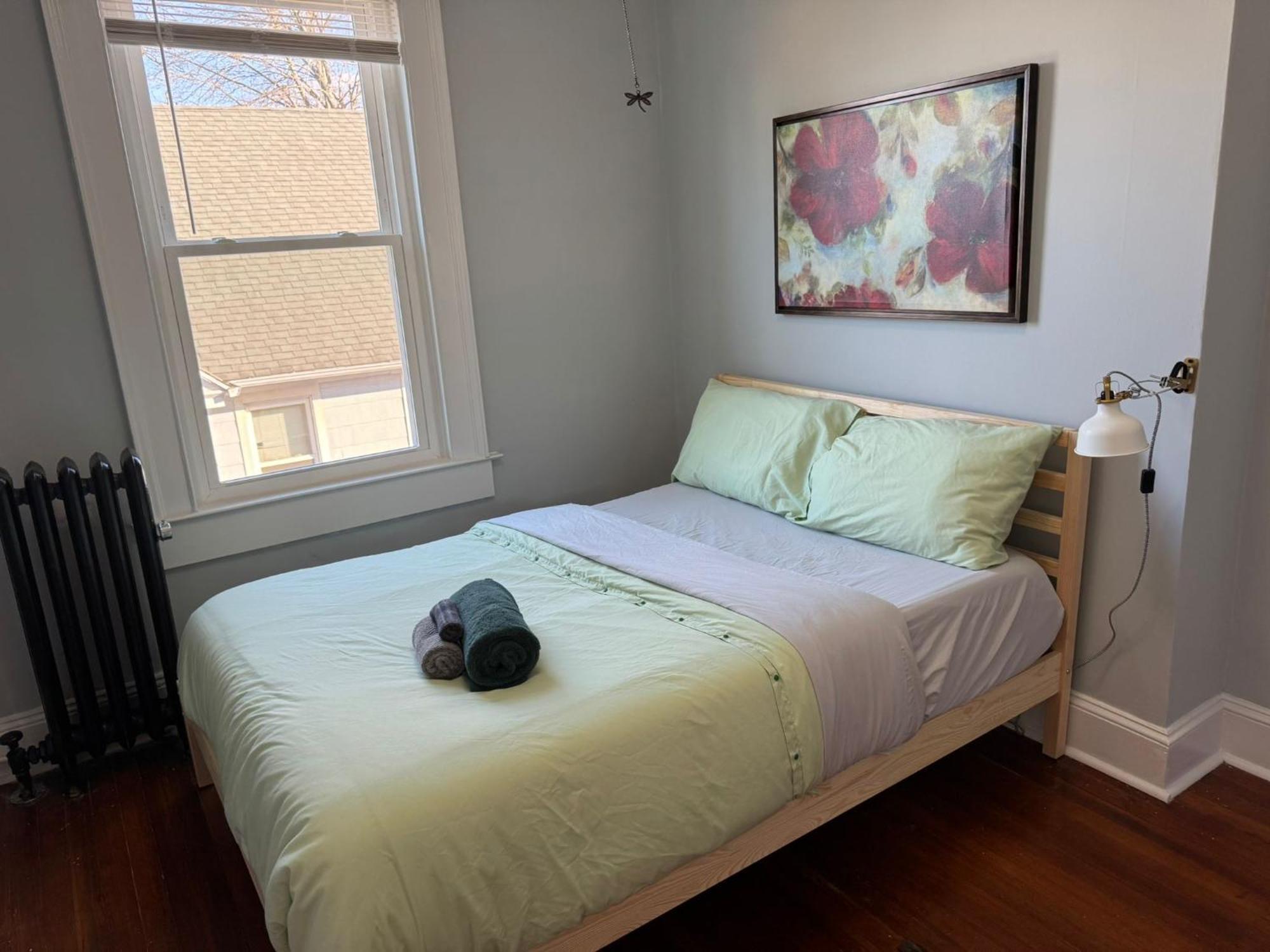 Private In 4 Minute To Wesleyan Univ Habitación en casa particular Middletown