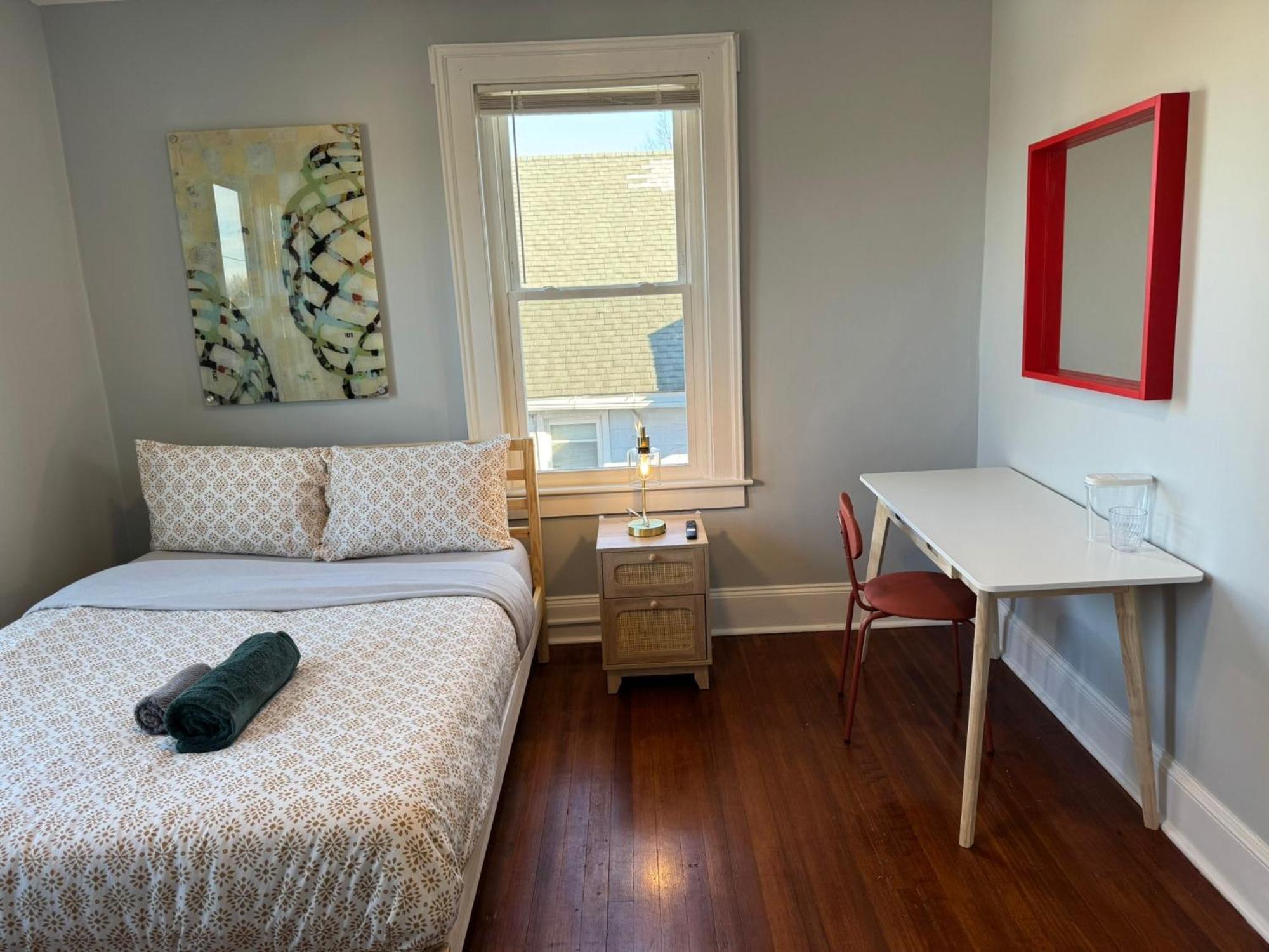 Private In 4 Minute To Wesleyan Univ Habitación en casa particular *